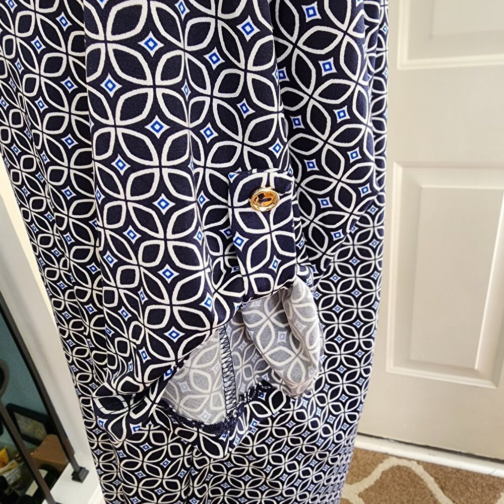 NWT Perseption Concept Patterned V Neck Blouse Si… - image 4